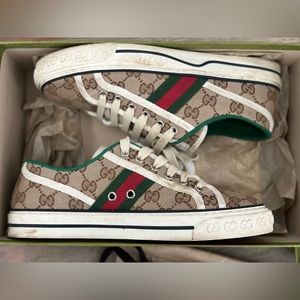 GUCCI Women’s Sneakers Size 38